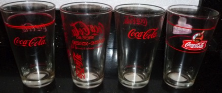 3581-3 € 20,00 coca cola glas set van 4 verschillende.jpeg